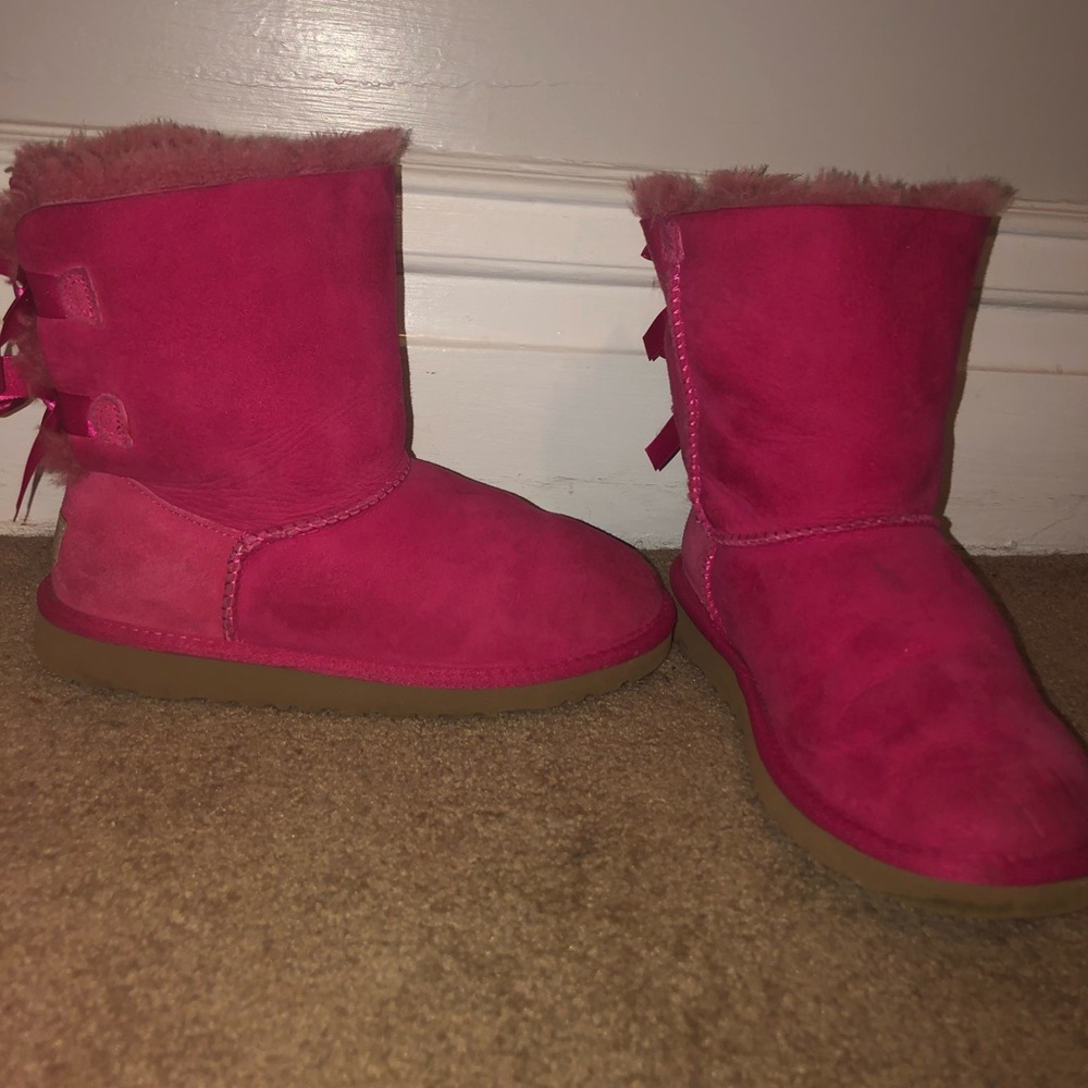 Pink bailey bow UGGS